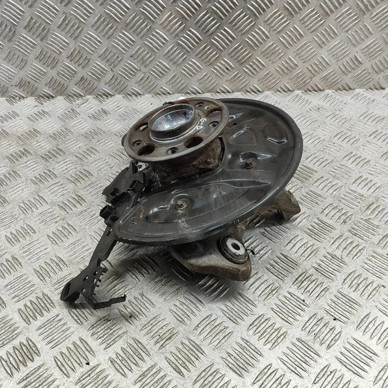 Rear wheel hub – Mercedes-Benz C-Class W205 (2014-2021)
