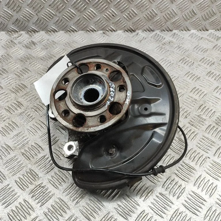 Tagumine rumm A2053500141