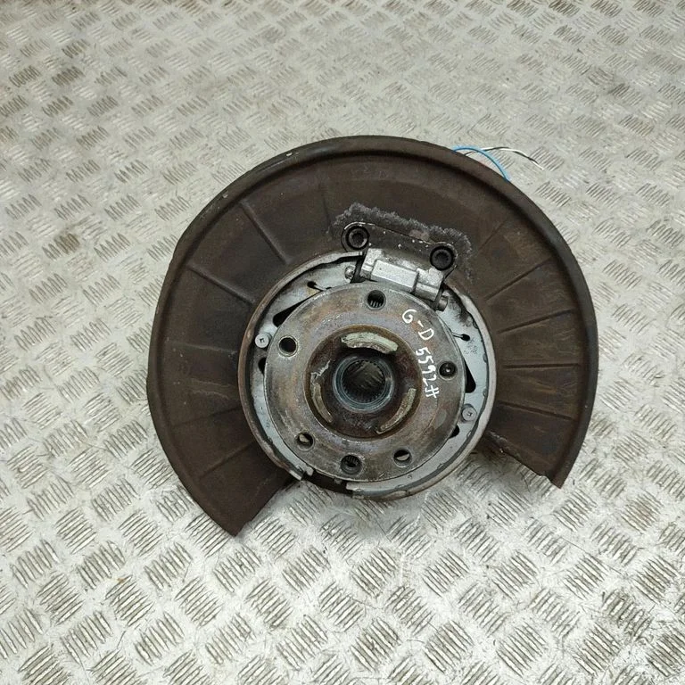 Aizmugurējā rumba 7P0505436B