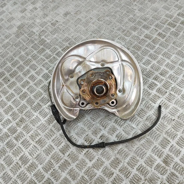 Aizmugurējā rumba 80A615611B