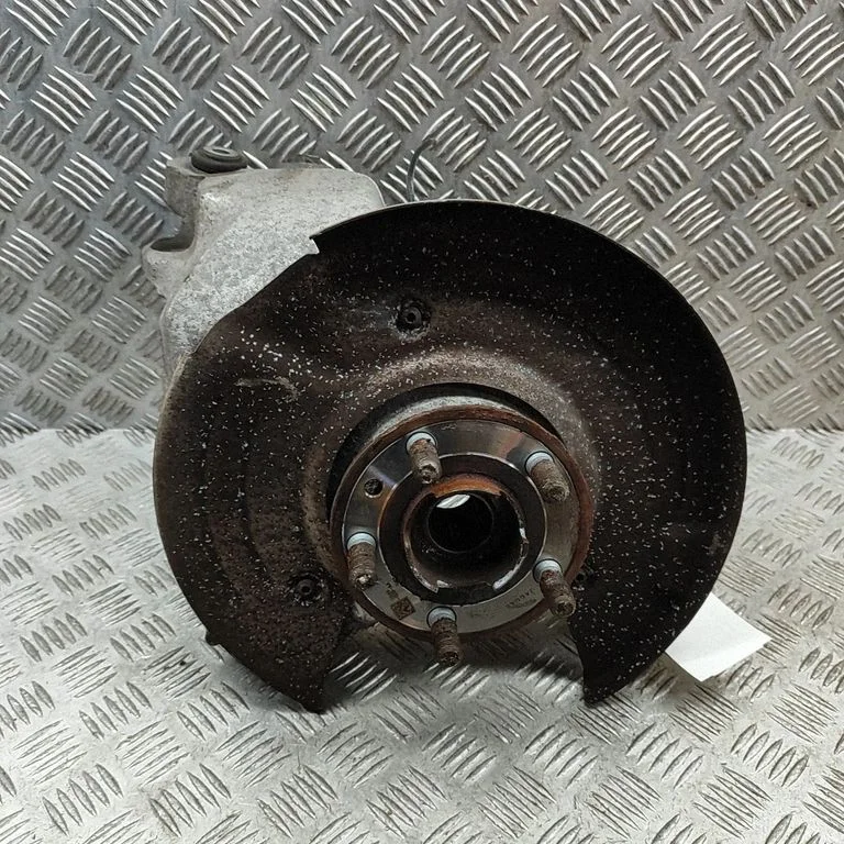Rear wheel hub J9D35A971AA