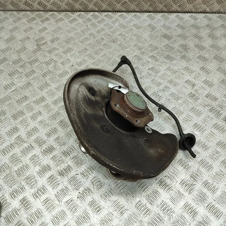 Aizmugurējā rumba 8W0505432P