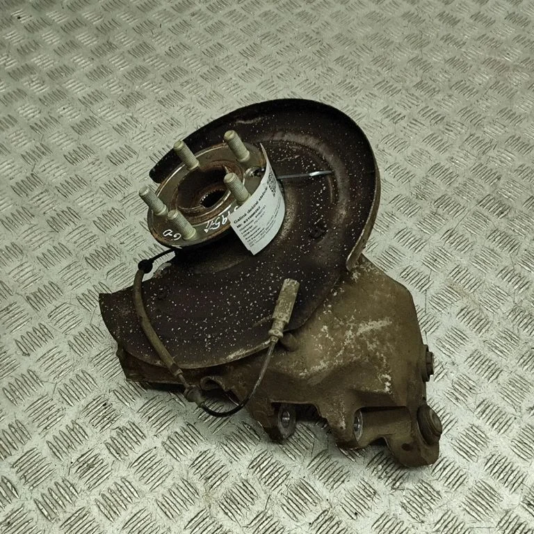 Aizmugurējā rumba HK831109AA