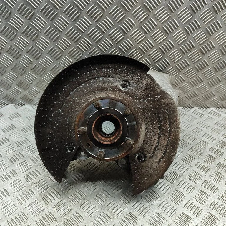 Rear wheel hub J9D35A970AA