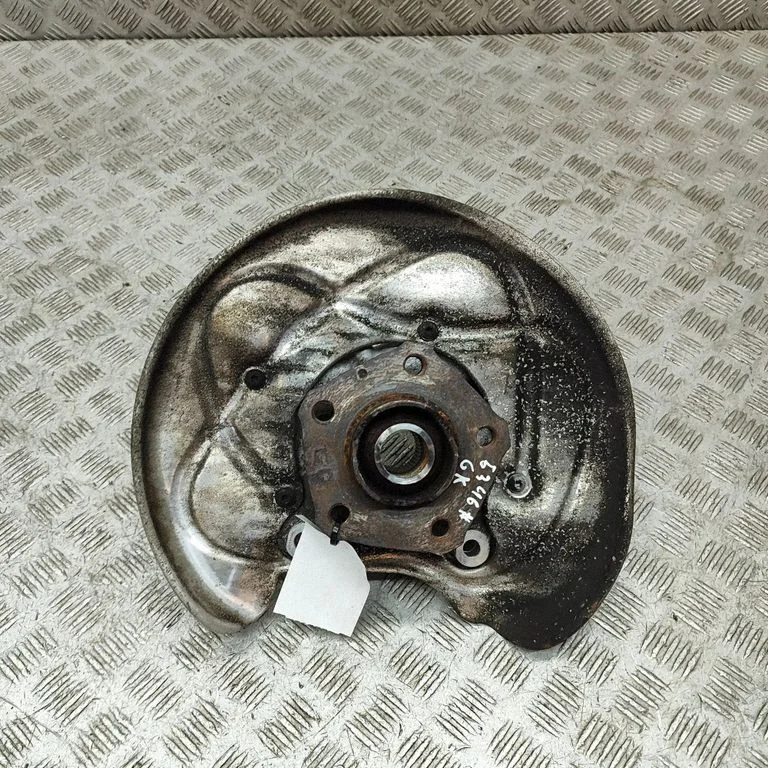 Aizmugurējā rumba 8W0505431Q