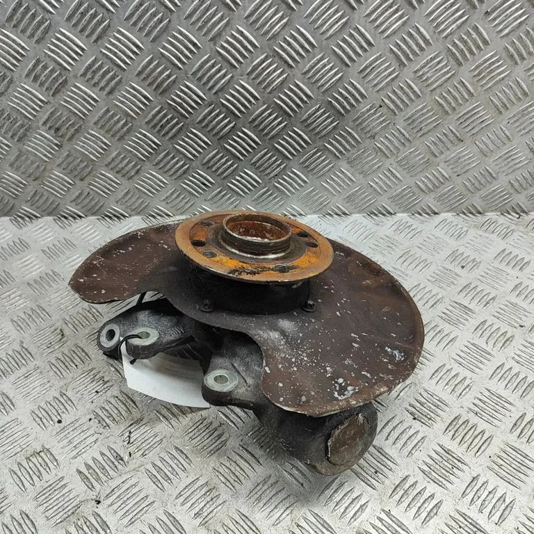 Rear wheel hub A1663500208