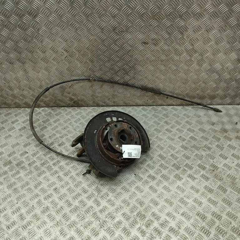 Tagumine rumm 7L8505436