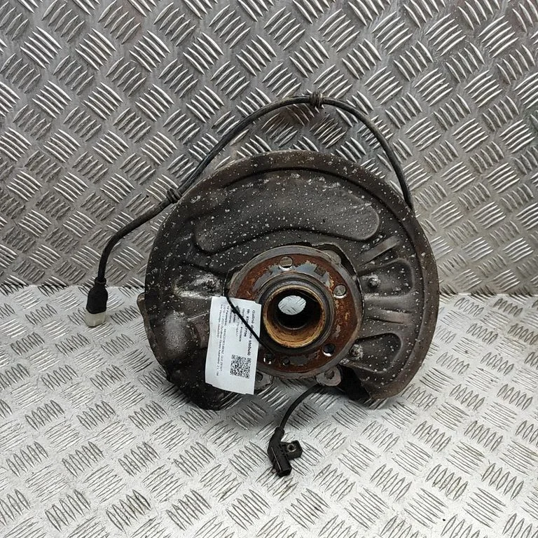 Rear wheel hub A1674233200