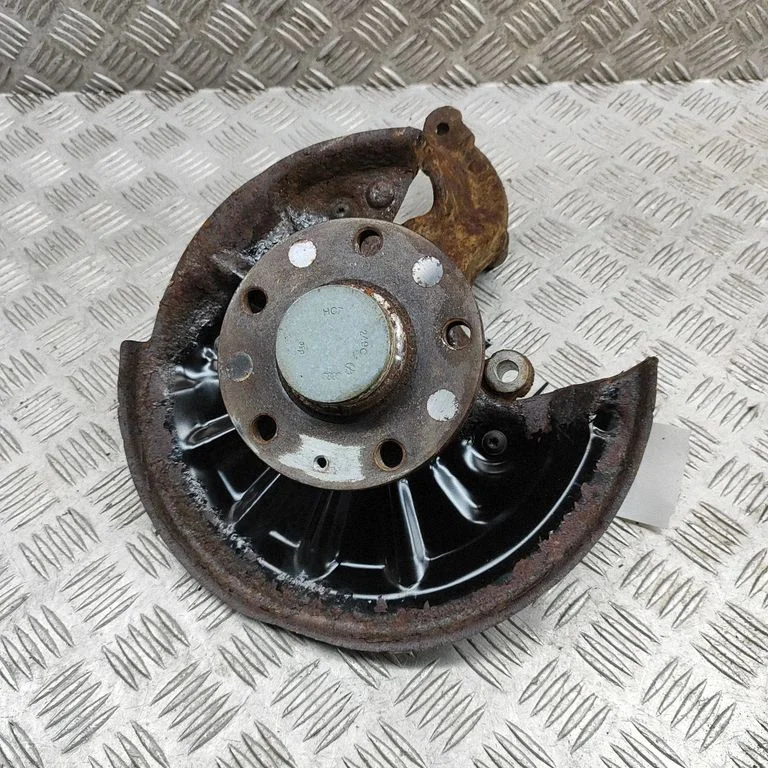 Aizmugurējā rumba 5Q0505435F