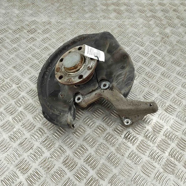 Tagumine rumm 3C0505433K