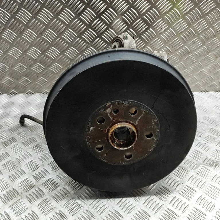 Tagumine rumm 1EA609076