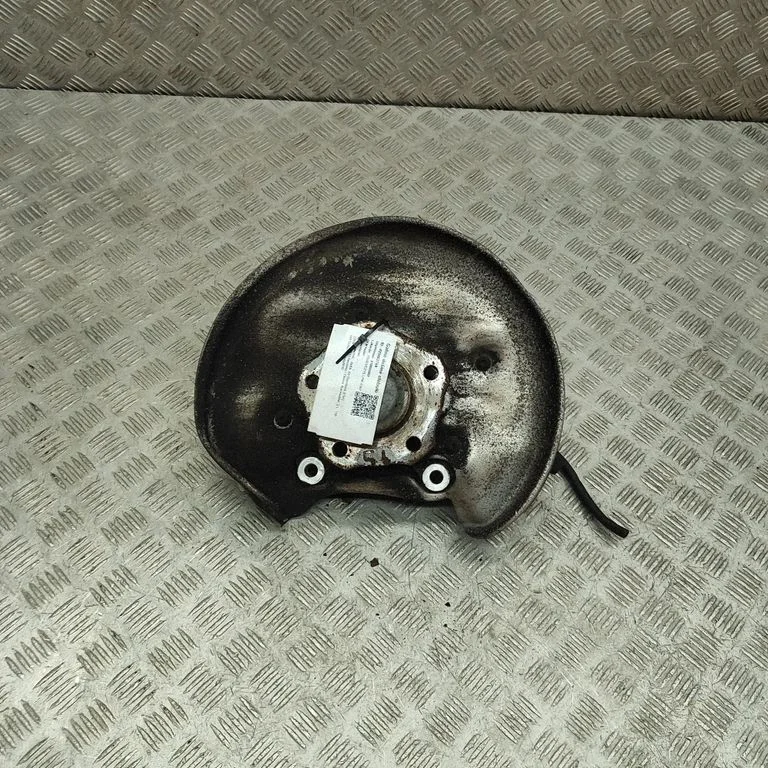 Aizmugurējā rumba 8W0505436T