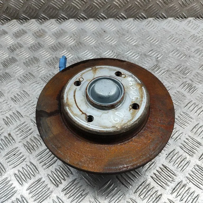 Rear wheel hub 517633