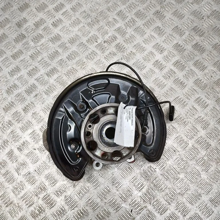 Aizmugurējā rumba A2053500141