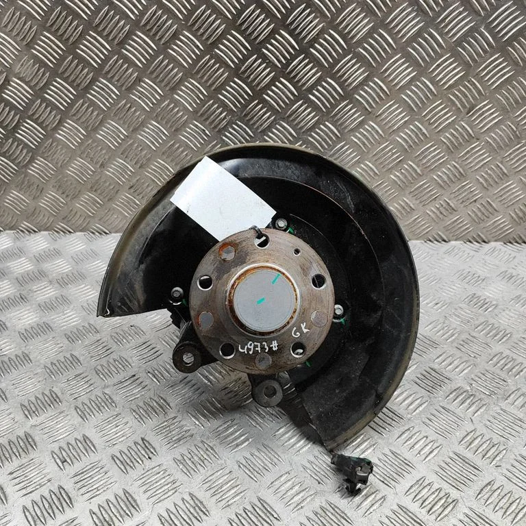 Rear wheel hub 10187243 – MG EHS (2020-)