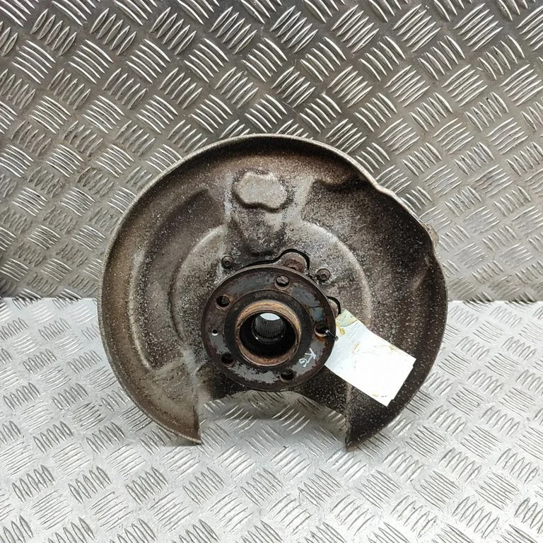 Rear wheel hub 32217286