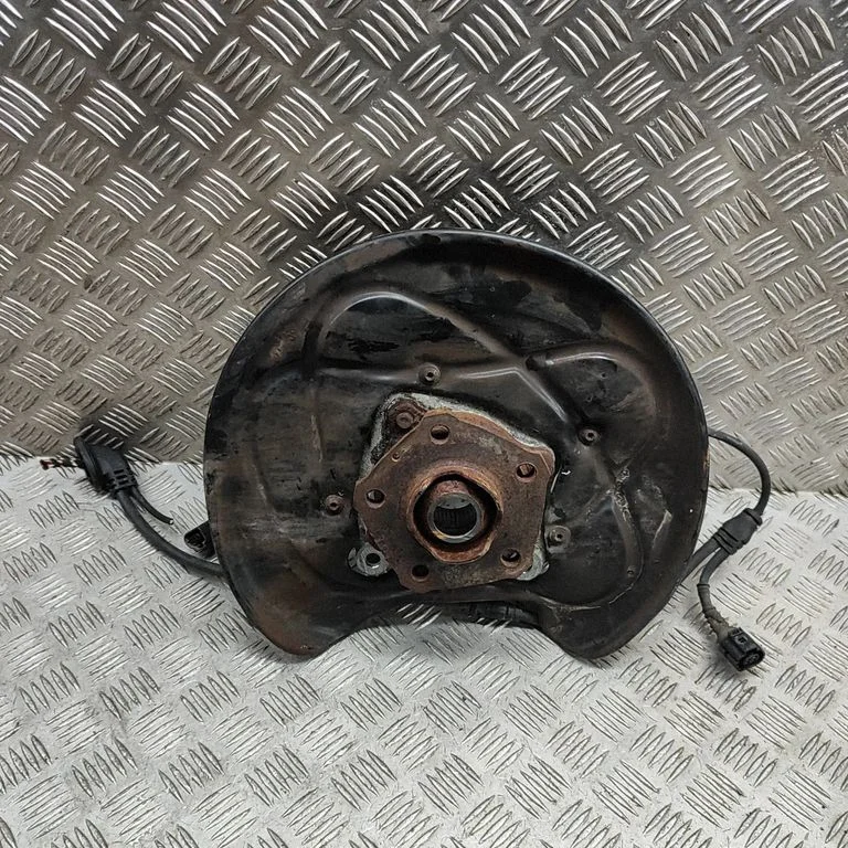 Rear wheel hub 4N0615612