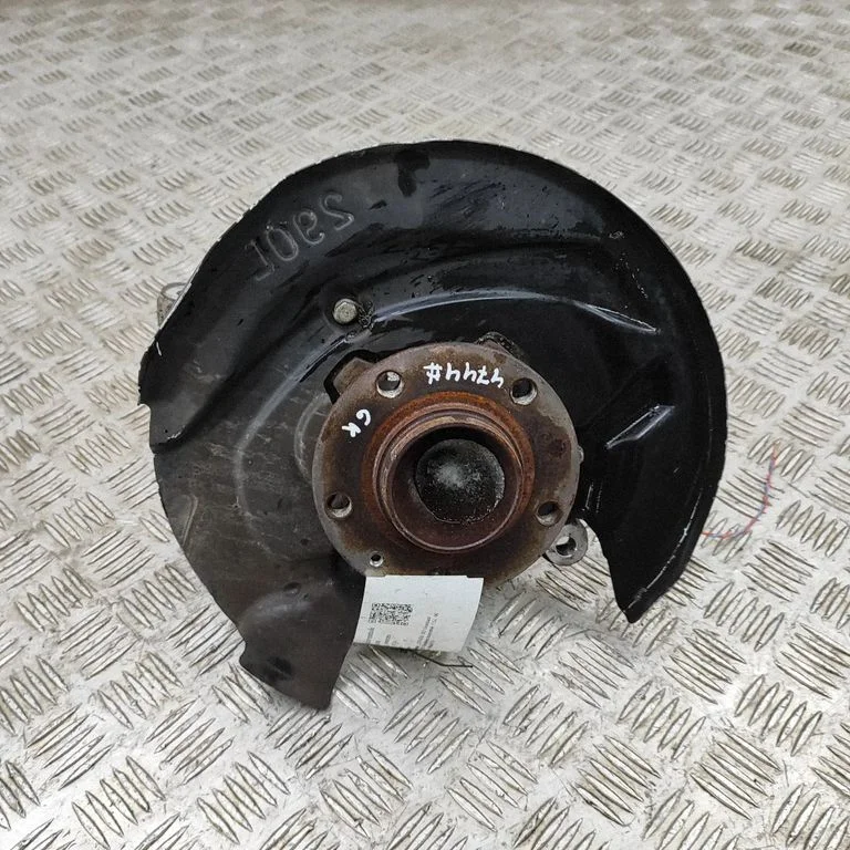 Rear wheel hub 9818243280