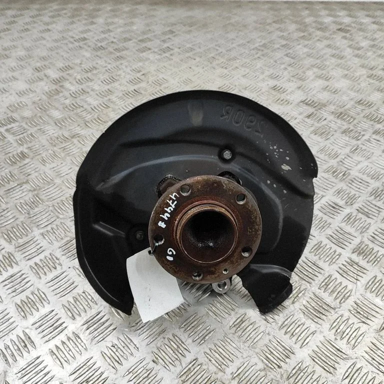 Rear wheel hub 9818195280