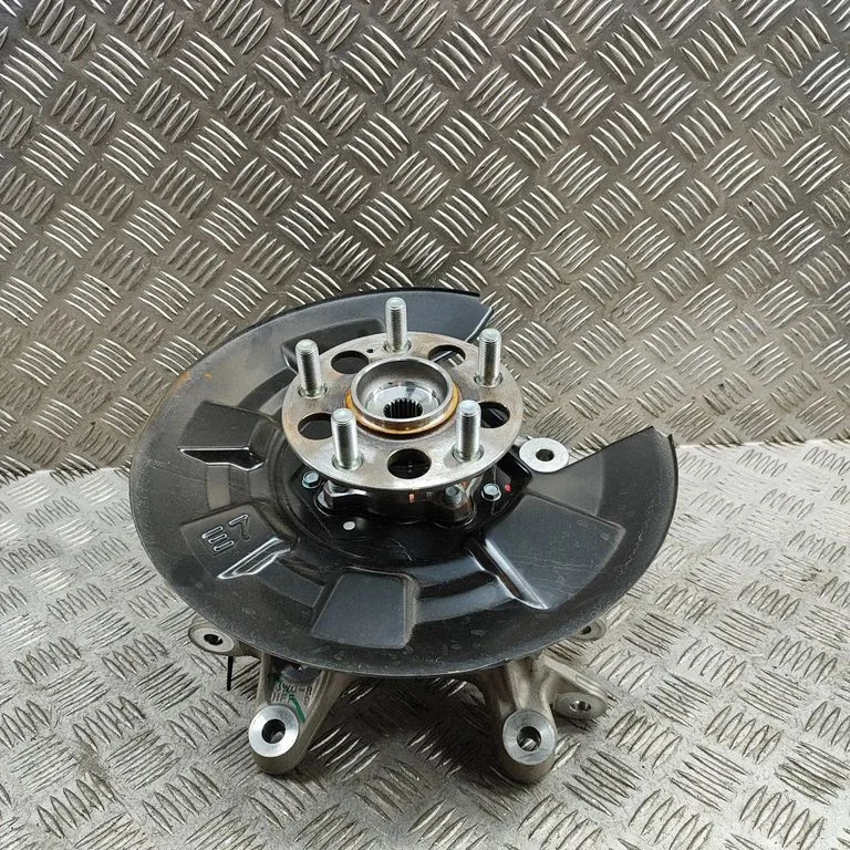 Aizmugurējā rumba 522103E7H00