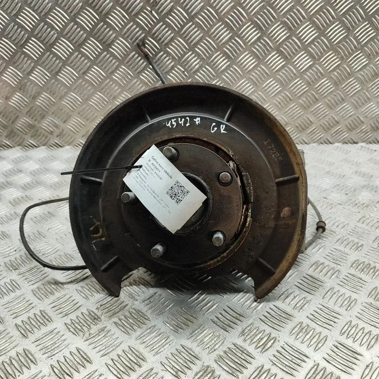 Rear wheel hub 2683432