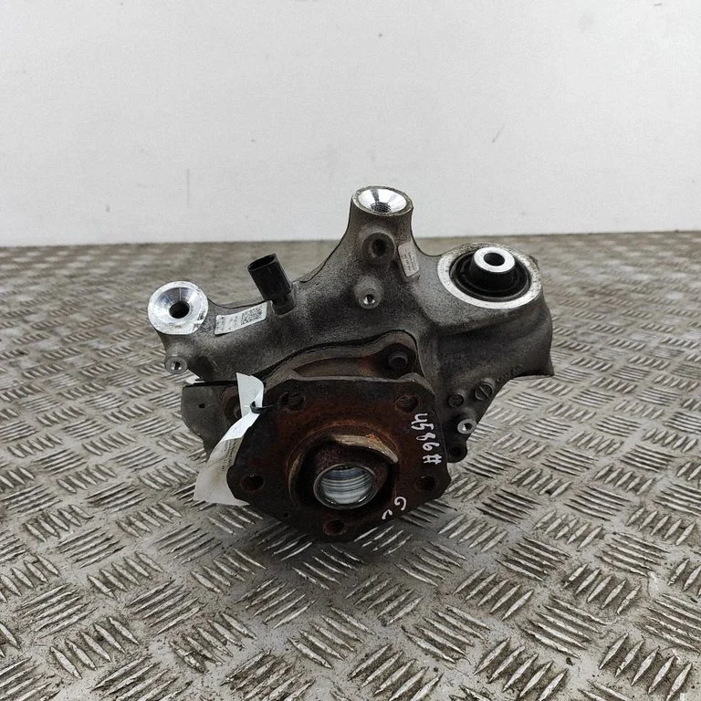 Aizmugurējā rumba 4N0505431F