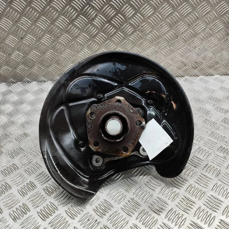 Aizmugurējā rumba 4M0505432Q