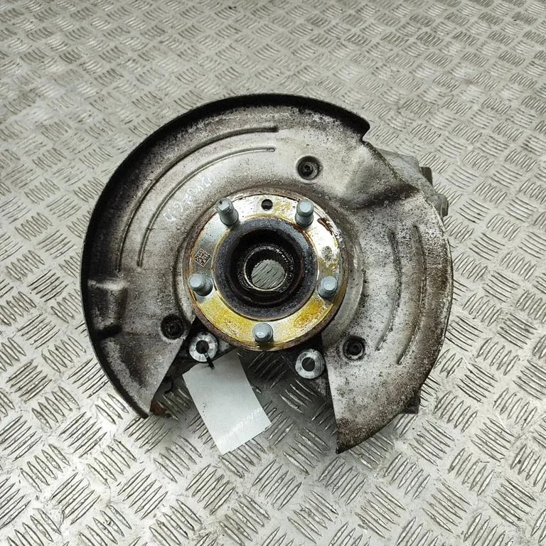 Aizmugurējā rumba HK831109AA