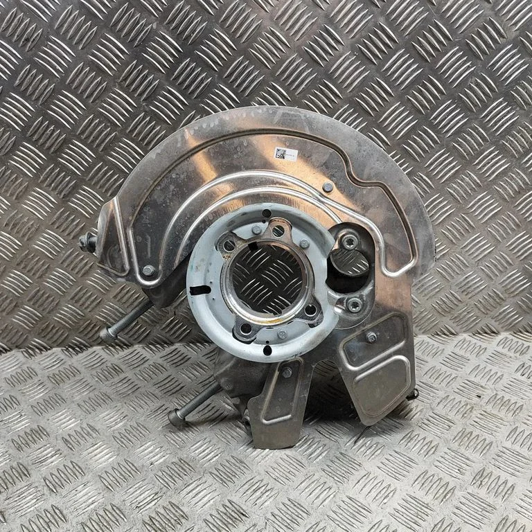 Tagumine rumm 9GT505051C