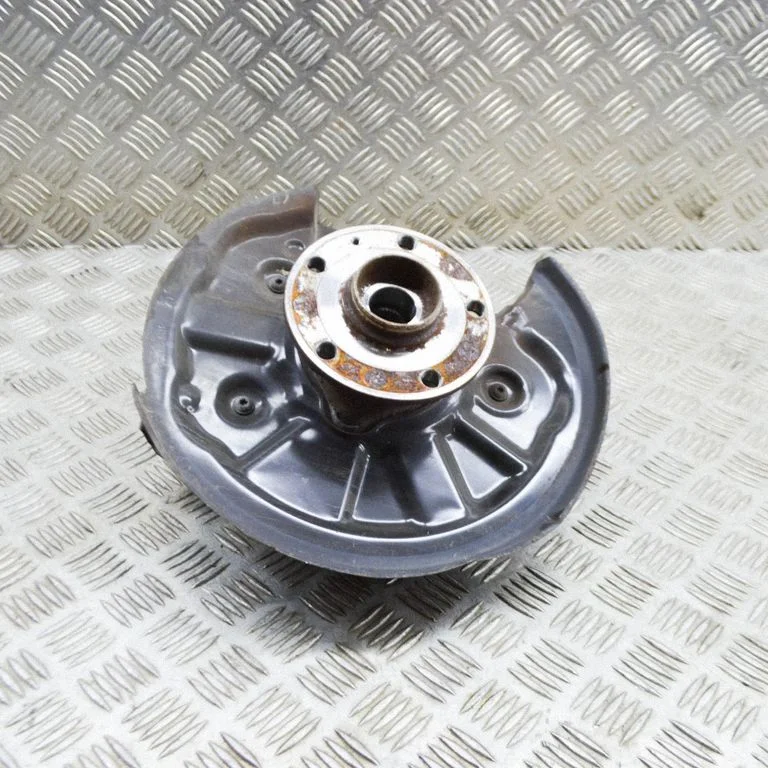 Tagumine rumm 5Q0615611S