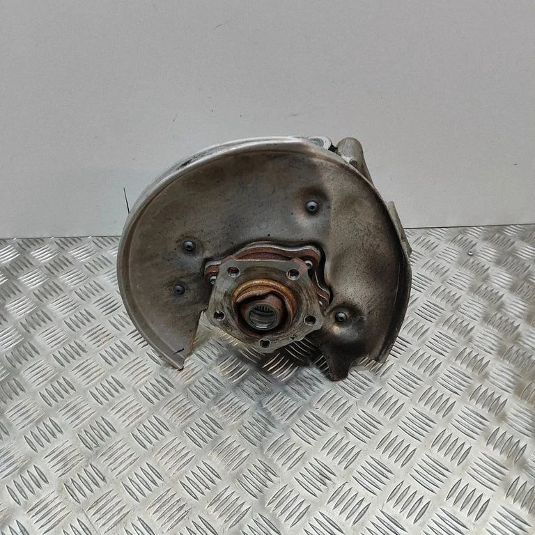 Rear wheel hub – Porsche Macan (95B) (2019-)