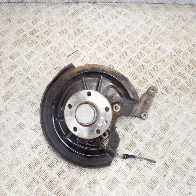 Aizmugurējā rumba 1T0615611B