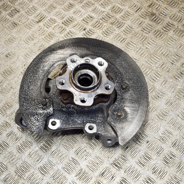 Rear wheel hub 11577210