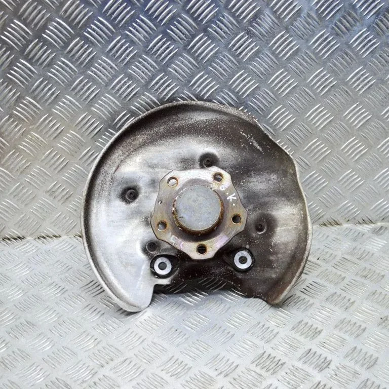 Aizmugurējā rumba 8W0505435T