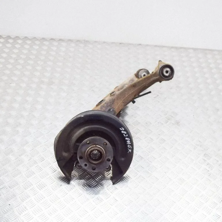 Rear wheel hub – Volkswagen Transporter - Caravelle T5 (2003-2015)