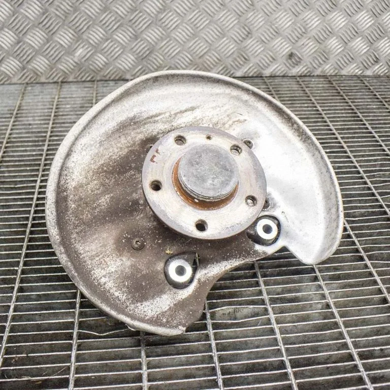Aizmugurējā rumba 8W0505432P