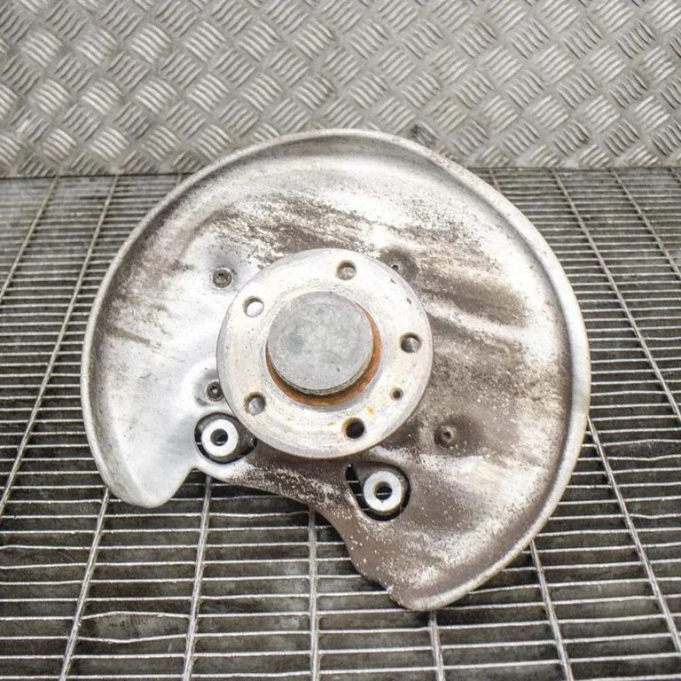 Aizmugurējā rumba 8W0505435T