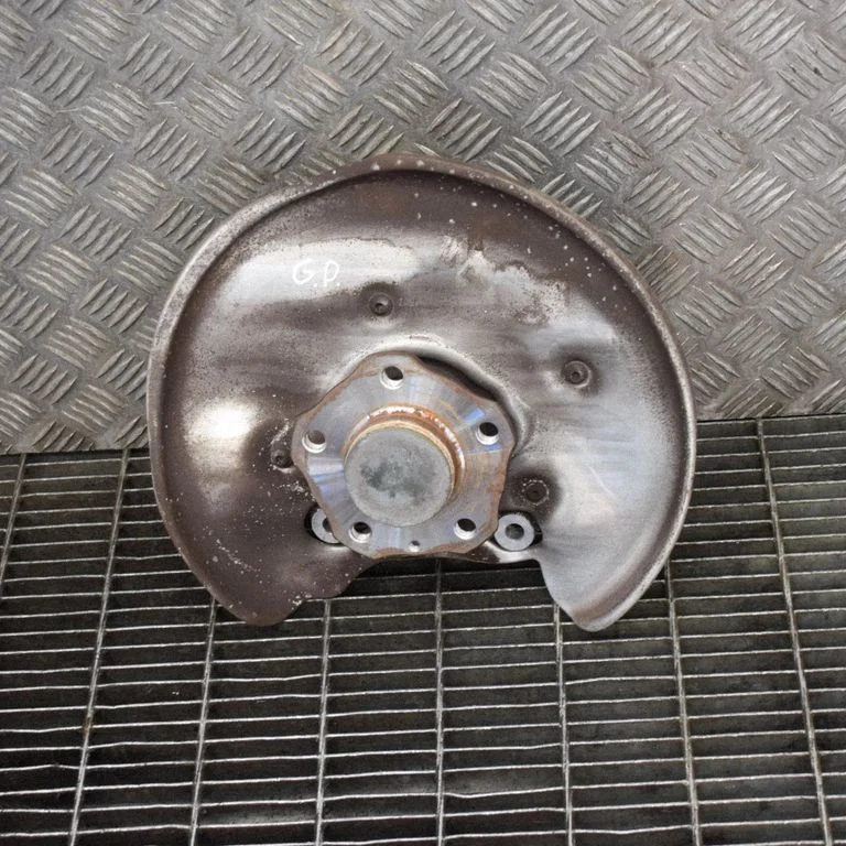 Aizmugurējā rumba 8W0505460F