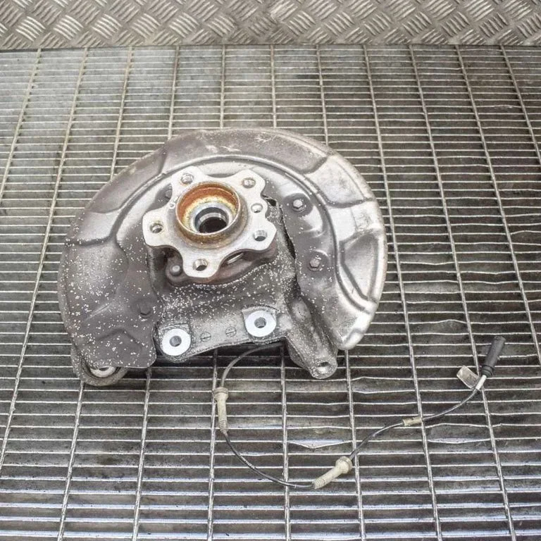Rear wheel hub – BMW 5 Series G30 G31 G38 (2016-)