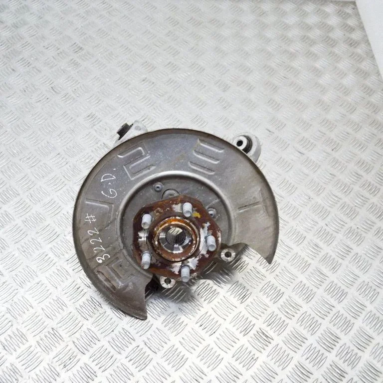 Aizmugurējā rumba 1044666B