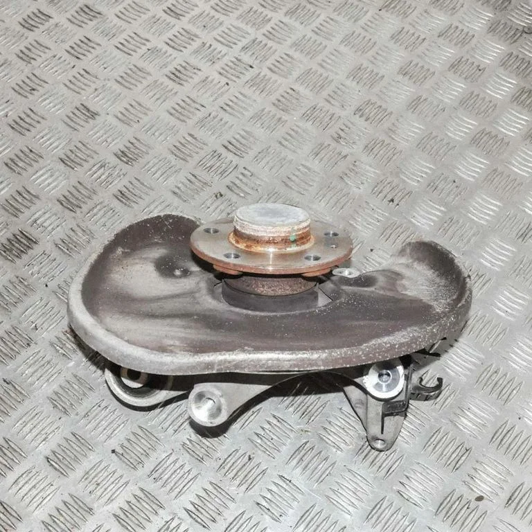 Rear wheel hub 8W0505135T