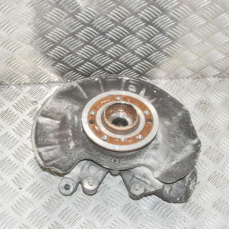 Rear wheel hub – Mercedes-Benz GLS-Class X166 (2015-2019)
