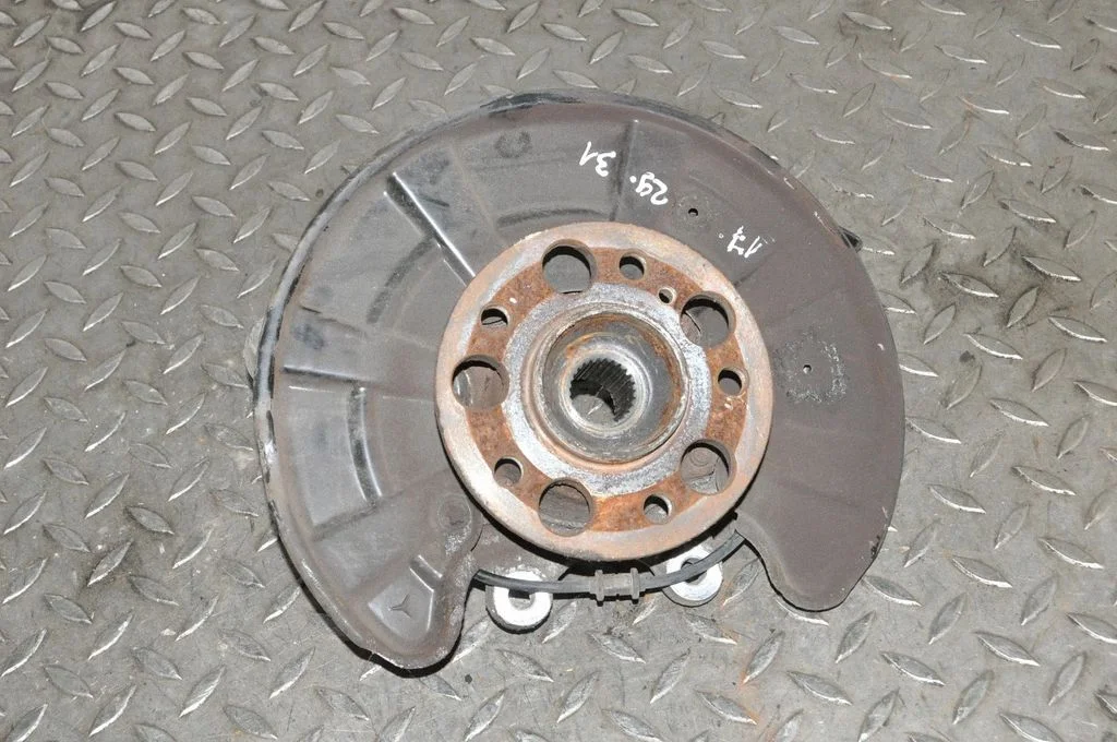 Aizmugurējā rumba – kreisā