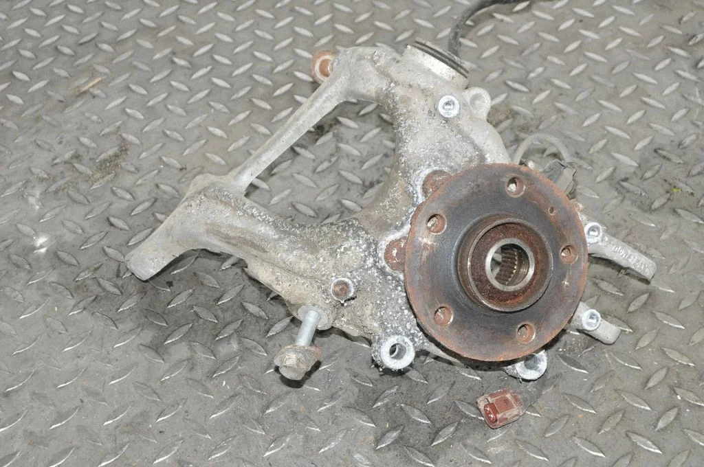 Aizmugurējā rumba 8R0505432F