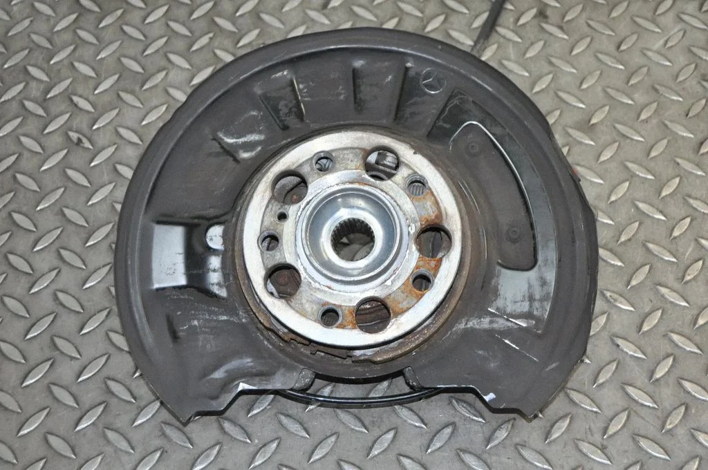Tagumine rumm – Mercedes-Benz E-klass C207 W207 (2009-2017)