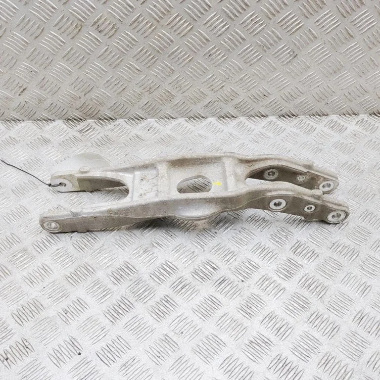 Aizmugurējā svira (dakša) A2053523300