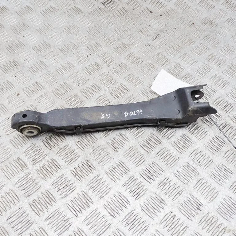 Aizmugurējā svira (dakša) A2053506303
