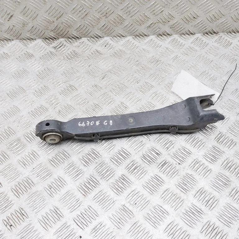 Aizmugurējā svira (dakša) A2053506303