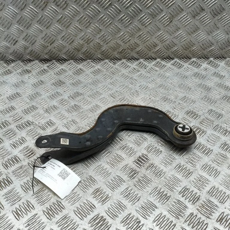 Aizmugurējā svira (dakša) A2473506100