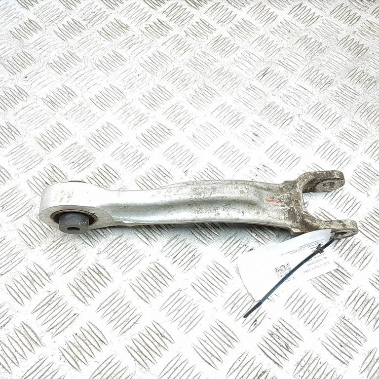 Tagumine ülemine õõtshoob 118842700B